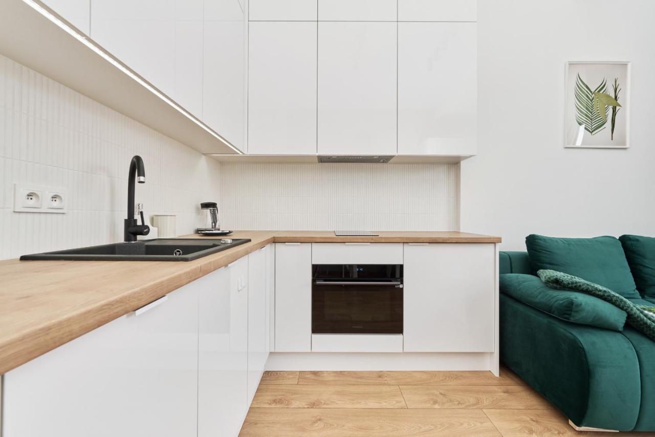 Apartment By The Oder River Wroclaw By Noclegi Renters Exteriör bild