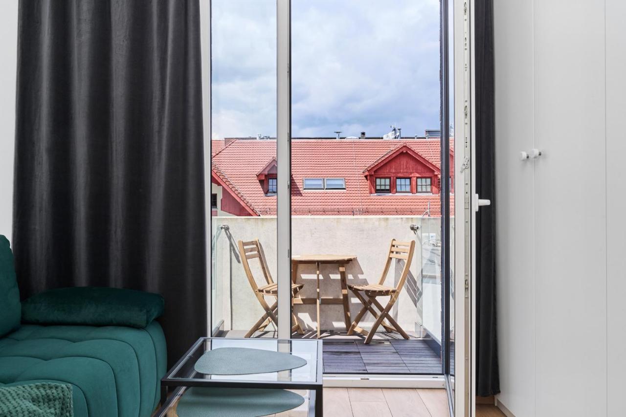 Apartment By The Oder River Wroclaw By Noclegi Renters Exteriör bild